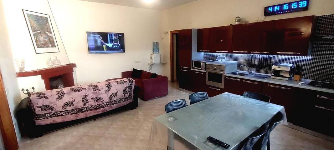 Casa vacanza per 8 persone, con Terrazza e Giardino nonché Panorama a Porto Badino