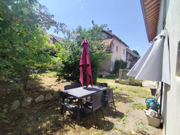 Location de vacances pour 10 personnes, avec terrasse, animaux acceptés à Jongieux