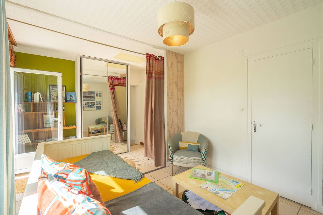 Maison de Vacances 'Du Porche' avec Terrasse Privée et Wi-Fi in Chaillevette, Côte de Beauté