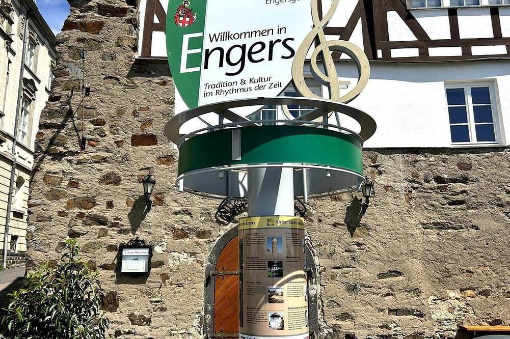 Ganze Wohnung, Wunderschöne Ferienwohnung direkt am Rhein in Neuwied, Osteifel