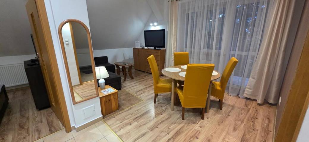 Apartament wakacyjny dla 4 osób, z ogród i widok oraz basen na Dolny Śląsk