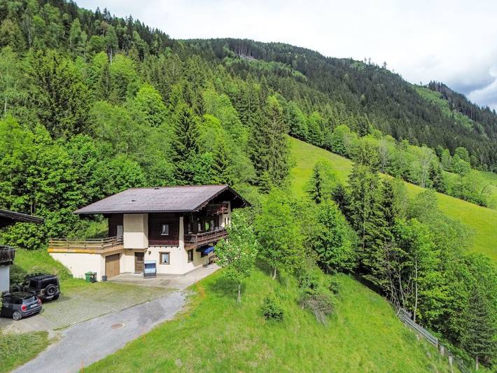 Ferienwohnung für 4 Personen, mit Balkon und Terrasse sowie Garten in Schladming-Dachstein