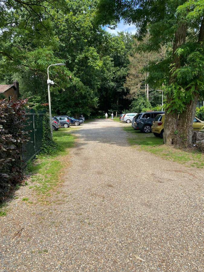 Ruim privacyvol chalet met overdekt terras in Ermelo, Veluwe