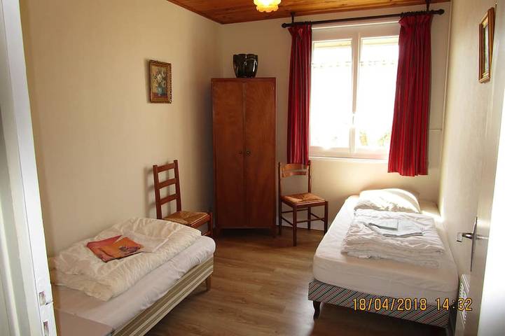 Location de vacances pour 8 personnes, avec jardin et terrasse, animaux acceptés à Saint-Marcouf - 2