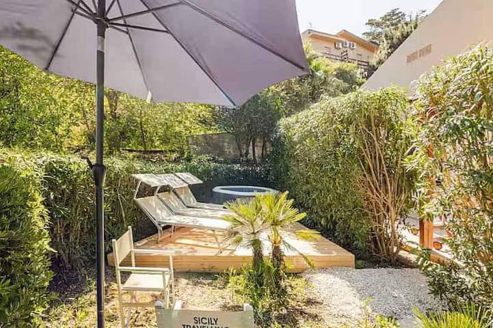 Villa für 6 Personen, mit Whirlpool und Garten sowie Terrasse - 1
