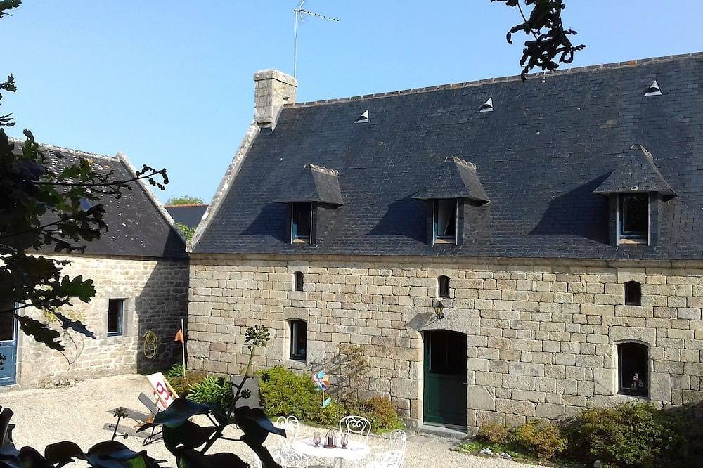 Private Residence in South Brittany close to the sea (700 m) in Combrit, Côte de Cornouaille