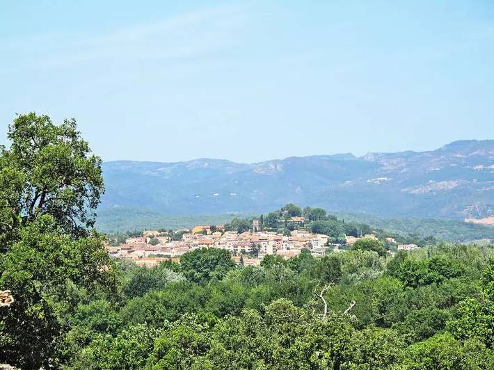Villa für 6 Personen, mit Pool und Terrasse - 1