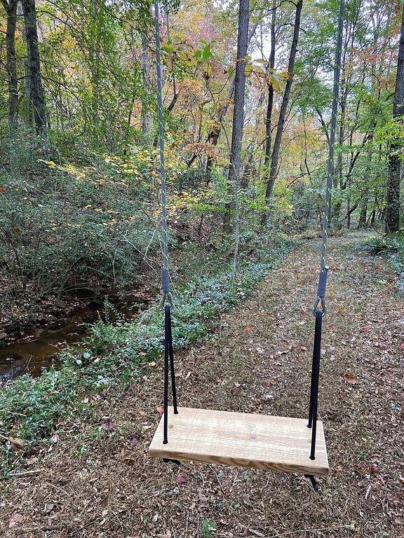 Arbor Lane Cabin-Authentic & charmante versteckte Kabine, aber in der Nähe von allem. in Surry County