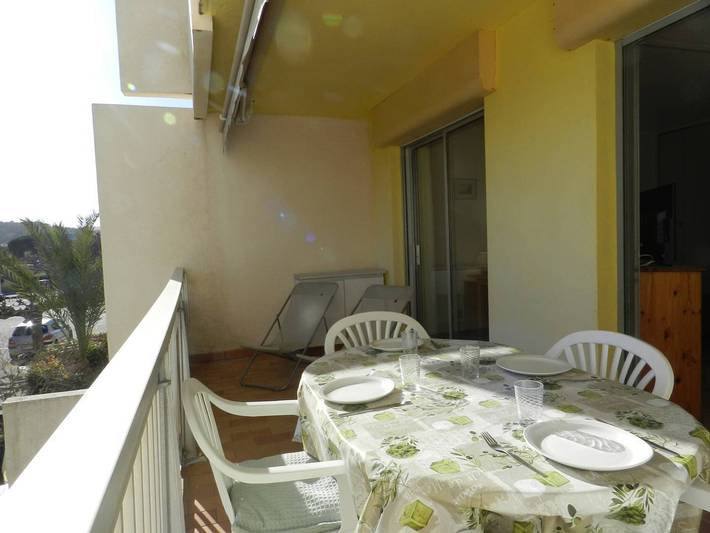 Gîte pour 4 personnes, avec terrasse dans Golf Grand Jardin