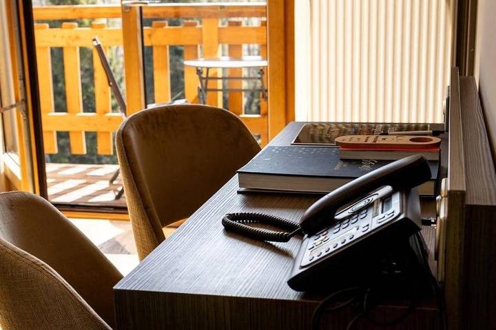 Hôtel pour 4 personnes, avec sauna et vue sur le lac ainsi que jardin et vue, animaux acceptés à Bonnétage - 4