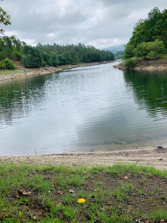 Casa rural para 10 personas, con vistas al lago y piscina además de vistas y jardín en Mosteiro - 4