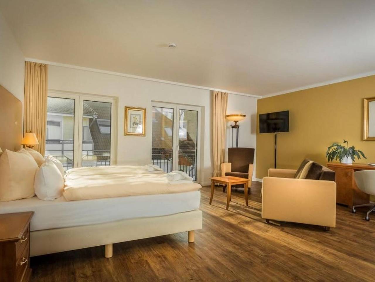 Ganze Ferienwohnung, Business-Apartment 5  mit Küche & kostenfreiem Parkplatz in Greifswald, Vorpommern