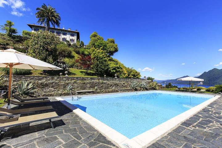 Villa pour 18 personnes, avec piscine et jardin ainsi que vue et vue sur le lac à Comune di Verbania - 3