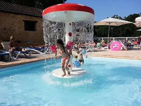 Chalet pour 4 Personnes in Saint-Geniès, Périgord Noir