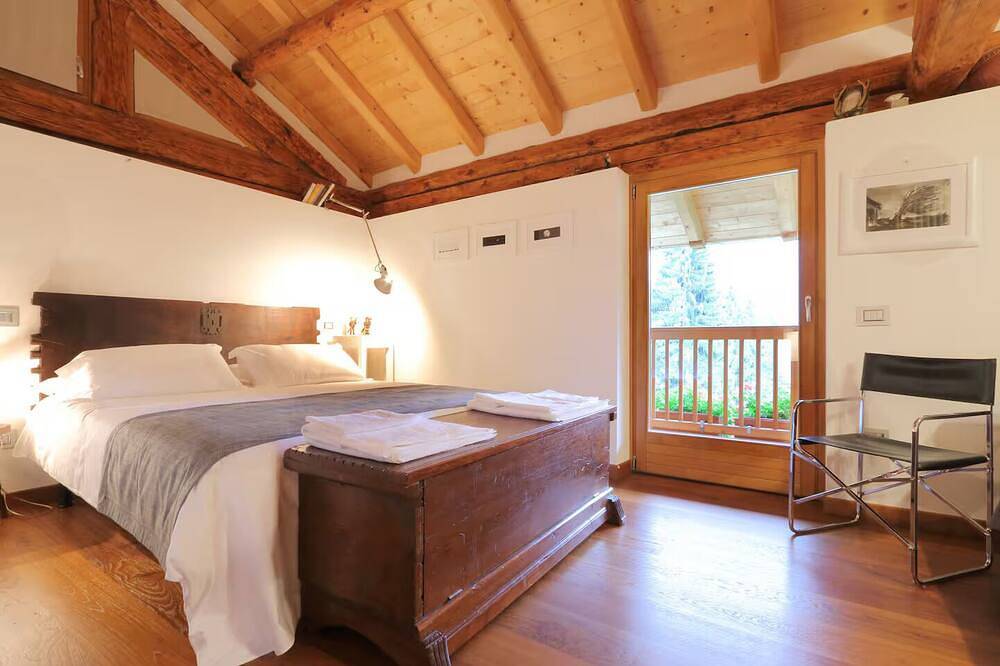 Chalet unico nel verde trentino, con sauna e bosco privato, ideale per relax. in Canal San Bovo, Dolomiti di Fiemme