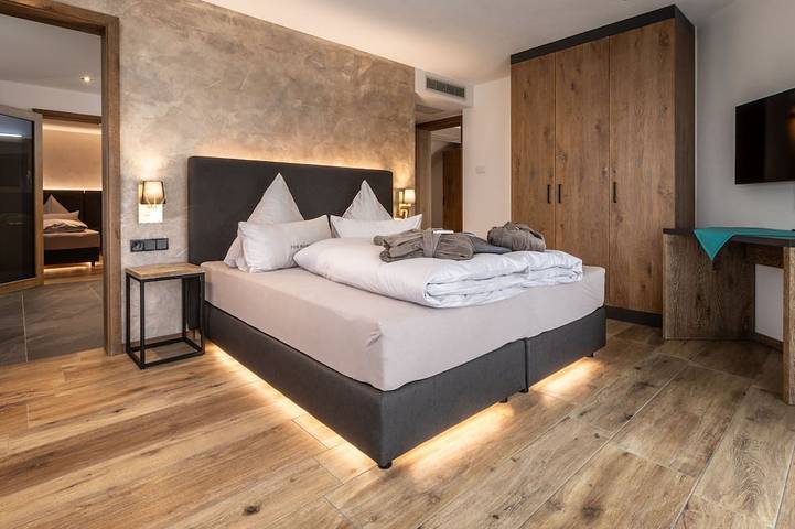 Ferienwohnung für 10 Personen, mit Balkon und Pool in Roßhaupten - 2