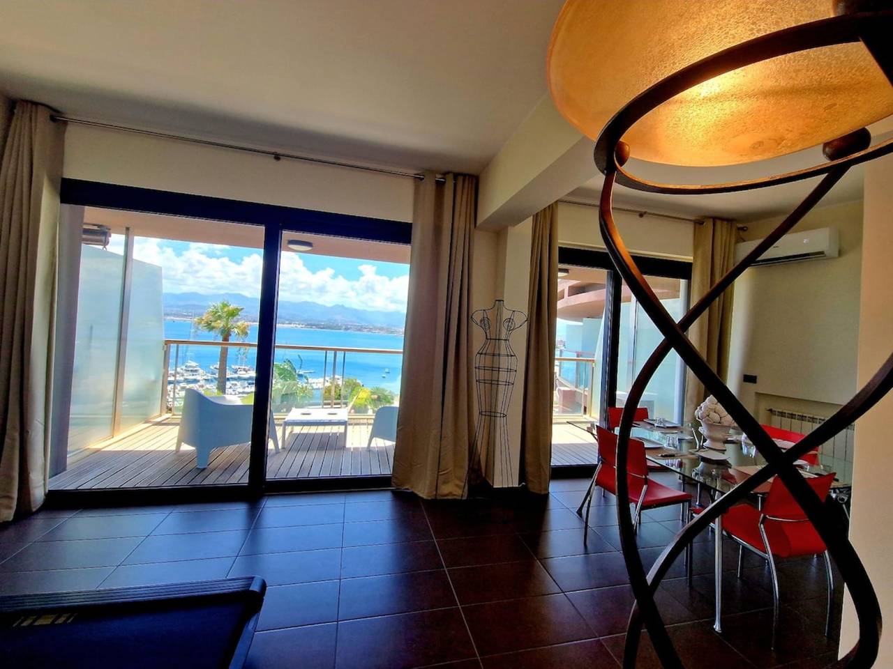 Appartamento intero, Milazzo. Intero alloggio in af - Appartamento Blue Escape in Milazzo, Provincia di Messina