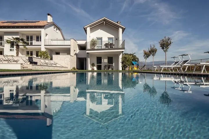 Ferienwohnung für 4 Personen, mit Pool und Ausblick sowie Garten, mit Haustier - 1