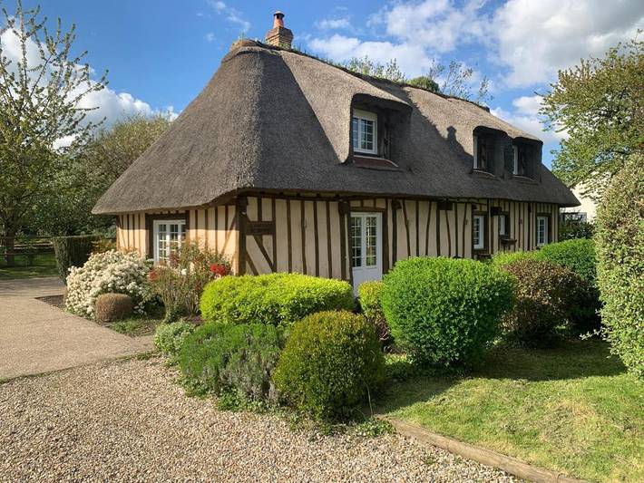 Gîte pour 8 personnes, avec jardin et terrasse à Campigny