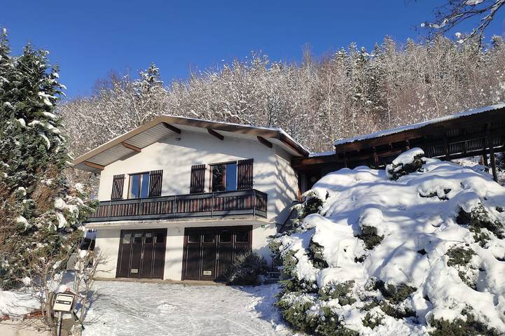 Chalet pour 4 personnes, avec jardin et balcon à Le Tholy