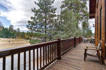 Log Cabin for 16 Guests in Big Bear Lake, San Bernardino County, Picture 1