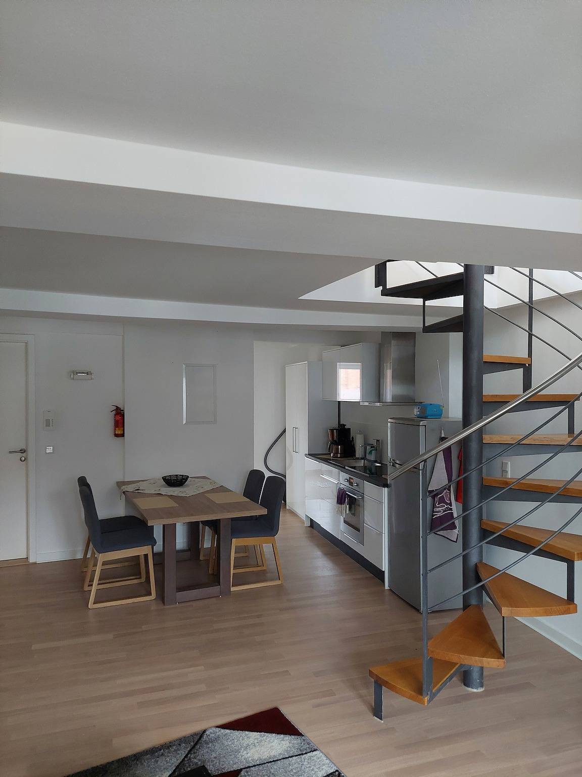 Ganze Wohnung, Apartment „Am Hirschgarten“ mit privater Terrasse und Wlan in Altstadt (Erfurt), Erfurt