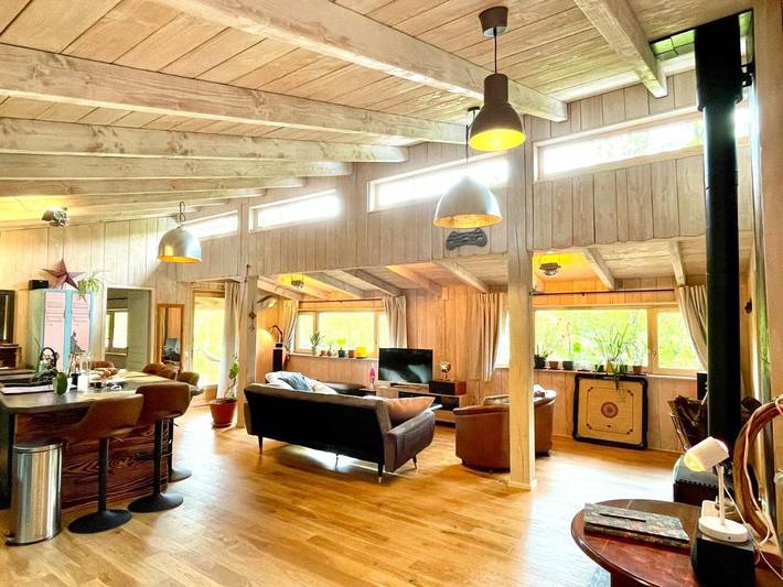 Location de vacances pour 7 personnes, avec sauna et jardin ainsi que vue et piscine à Grand-Vabre - 2