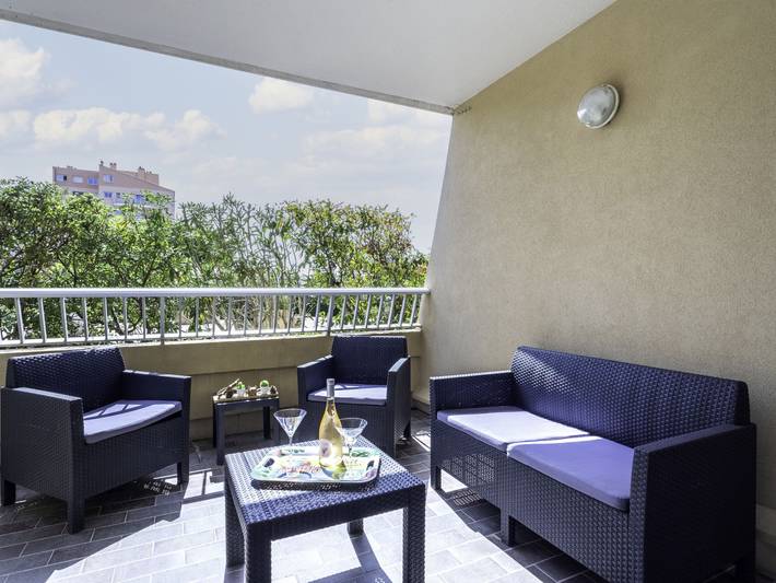 Ferienwohnung für 4 Personen, mit Terrasse und Garten sowie Ausblick in Hyeres