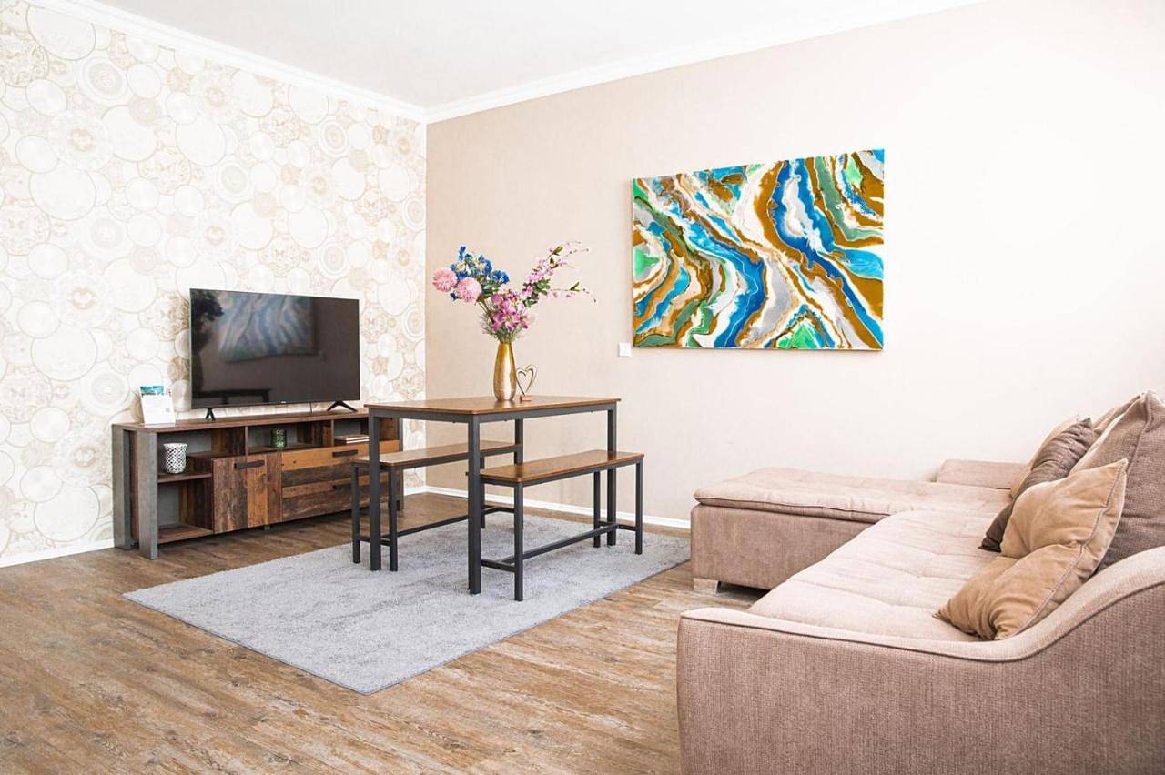 Ganze Wohnung, Two-Bedroom Apartment in Paderborn, Nordrhein-Westfalen