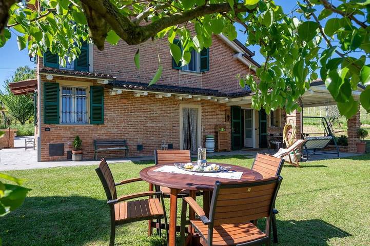 Vakantiehuis voor 4 personen, with zwembad and terras as well as tuin - 1