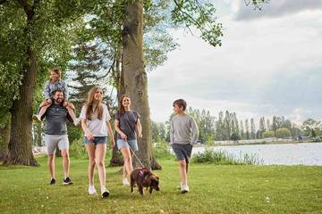 Glamping for 8 People in Northampton, Northamptonshire, Photo 3