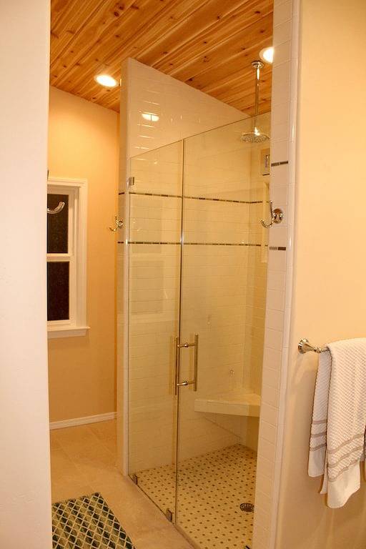 Treetop Lodge - Lassen Sie den Blick über die Westseite in der Nähe der Innenstadt schweifen. in El Paso de Robles, San Luis Obispo County