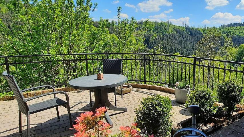 Ferienwohnung für 5 Personen, mit Garten und Terrasse - 1