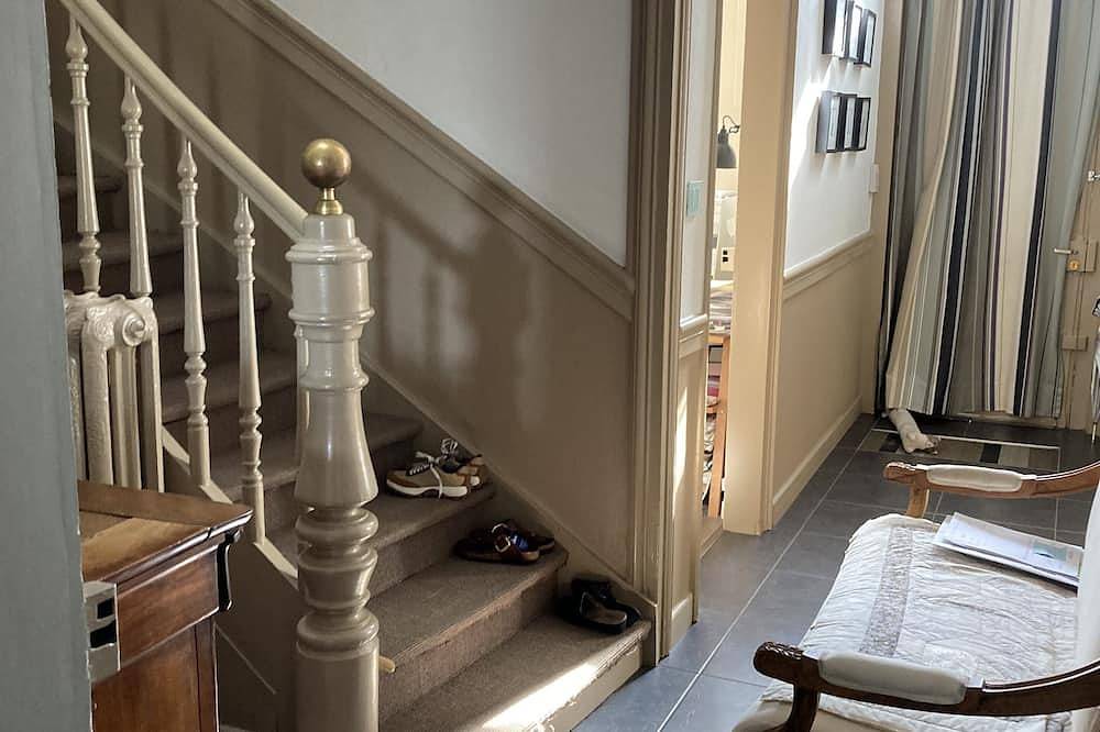 Maison de Maître en Plein de Cœur de Ville in Abrigo de La Madeleine, Lille region