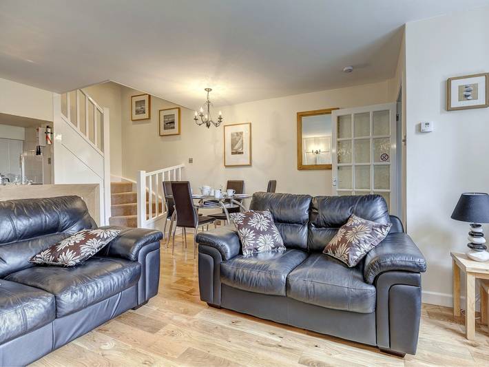 Log cabin for 4 people, with pets in Torquay