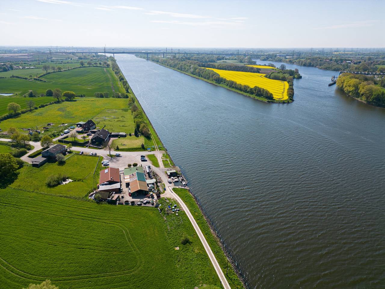 Ganze Wohnung, Apartment „Barsch“ mit Balkon und Wlan in Rade bei Rendsburg, Rendsburg-Eckernförde