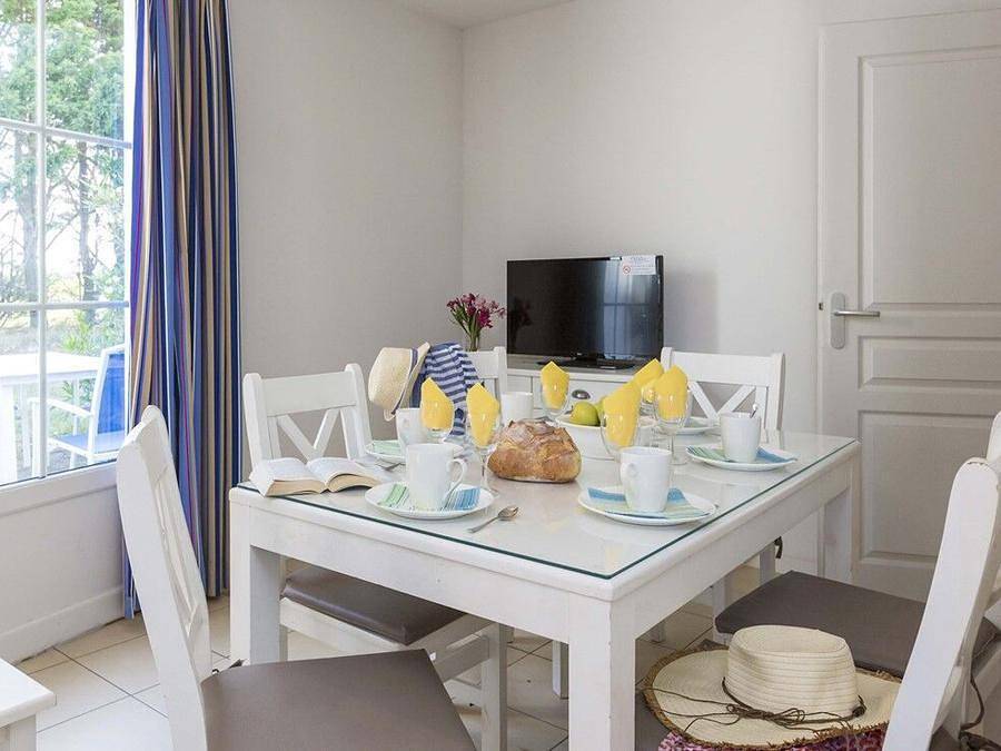 Résidence Odalys Référence Terre Marine - Maison 4 personnes - Maisonnette 2 pièces 4 pers. in Saint-Pierre-d'Oléron, Côte de Beauté