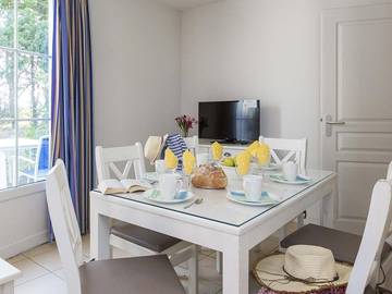 Camping für 4 Personen in Saint-Pierre-d'Oléron, Île d'Oléron, Bild 2