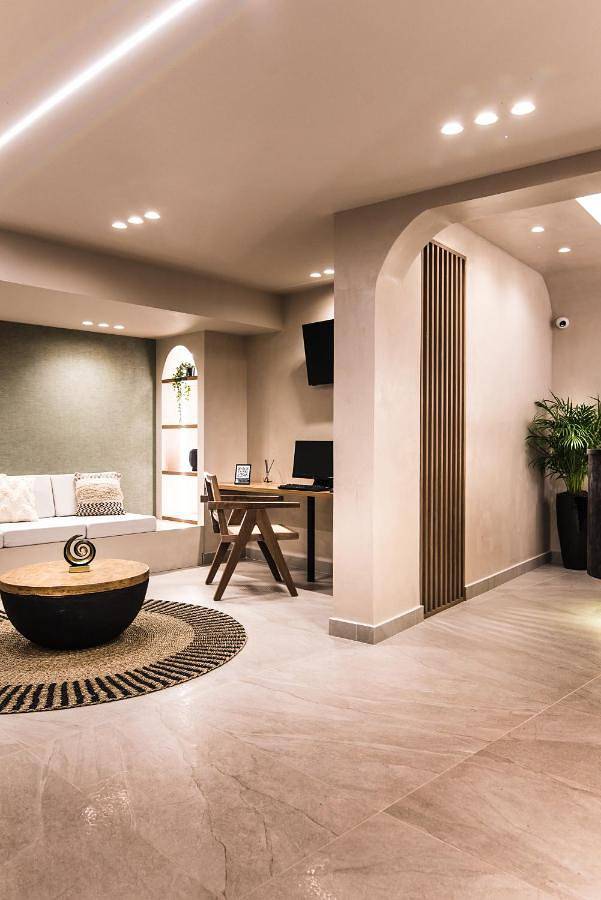 Gîte pour 2 personnes, avec vue ainsi que jardin et piscine dans Malia - 4