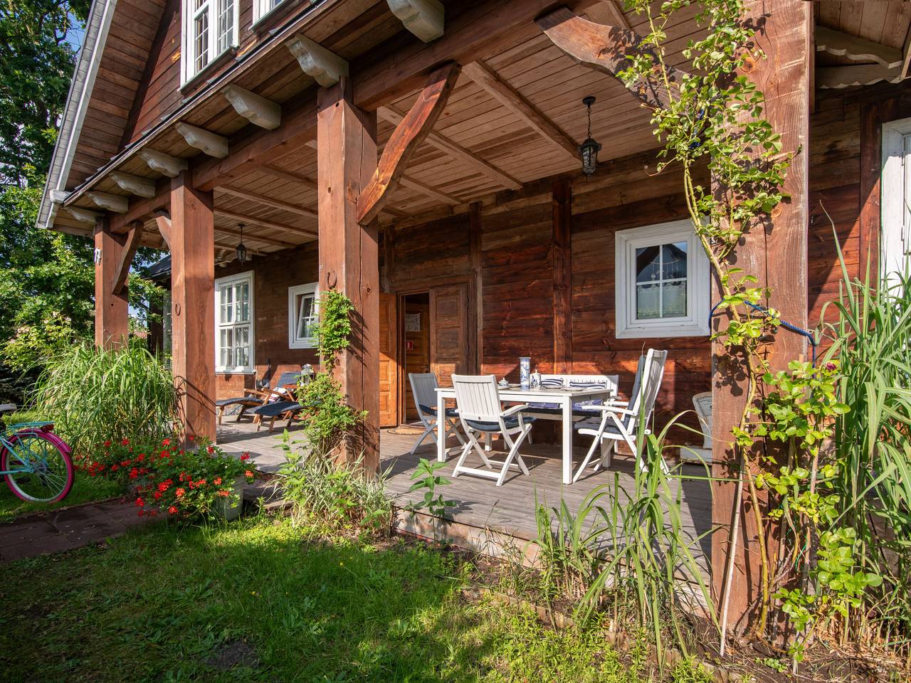 Bursztynowy Dwór in Sztutowo, powiat nowodworski