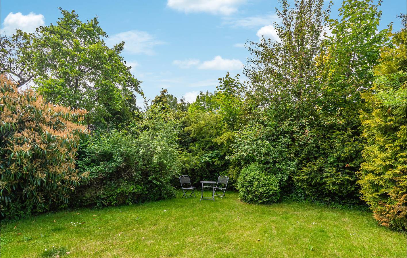 Ganze Ferienwohnung, Gemütliche Wohnung mit Terrasse & Parkplatz in Schwackendorf, Hasselberg