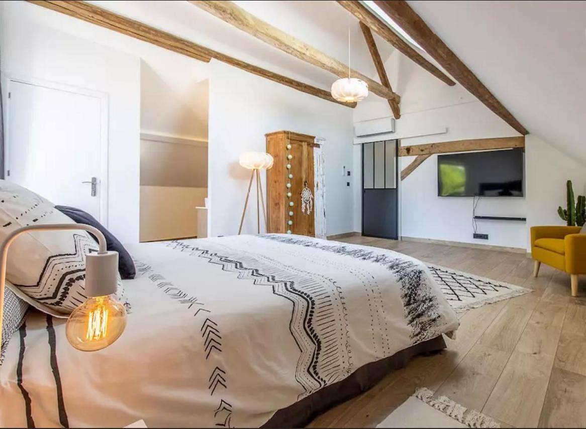 Two-Bedroom House in Palleau, Région de Chalon-sur-Saône