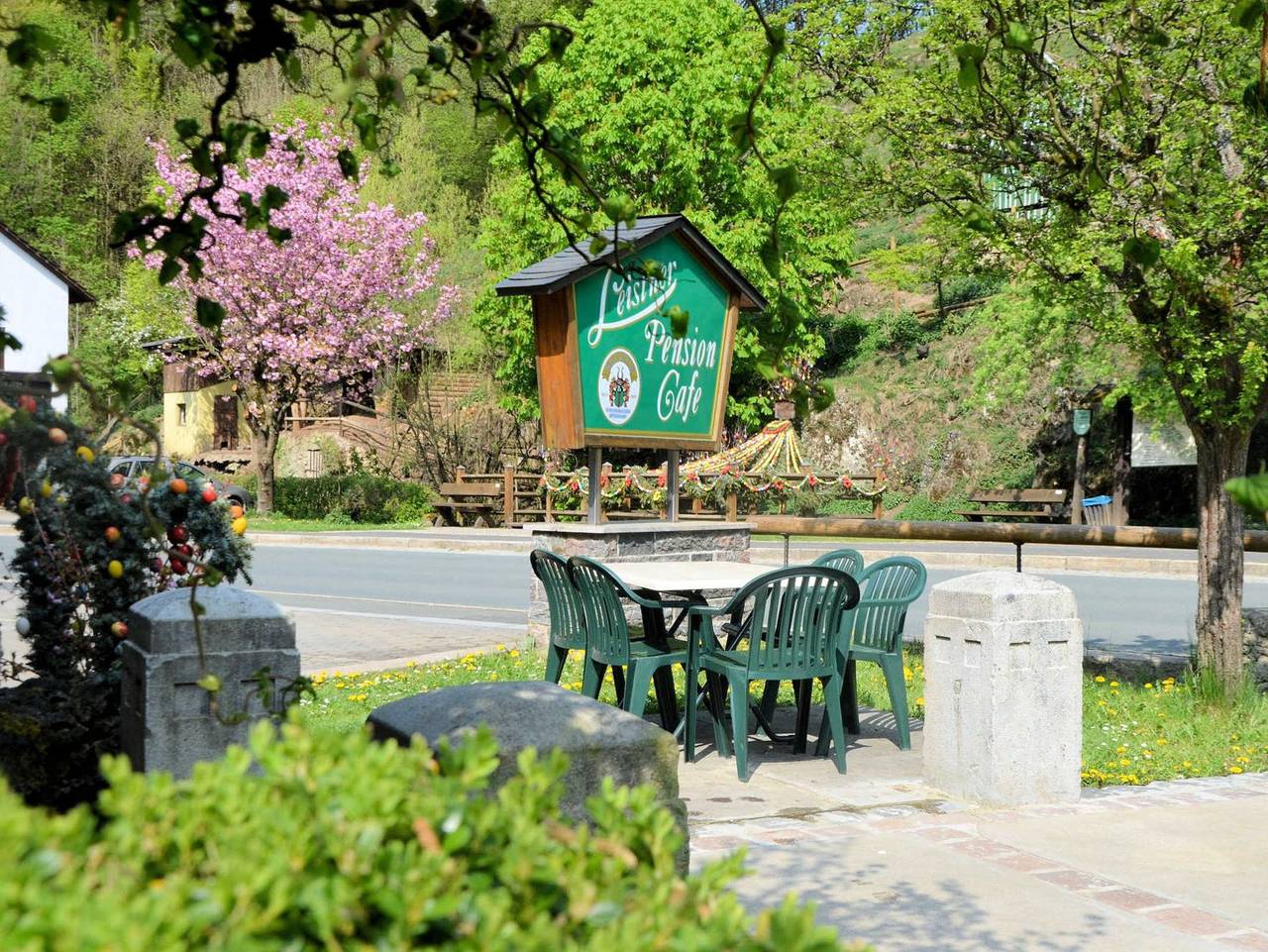 Café - Pension Leistner - Doppelzimmer in Obertrubach, Frankenalb
