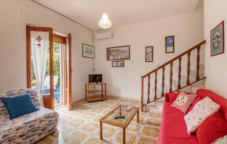 Ferienhaus für 7 Personen, mit Terrasse und Garten in Latium - 4