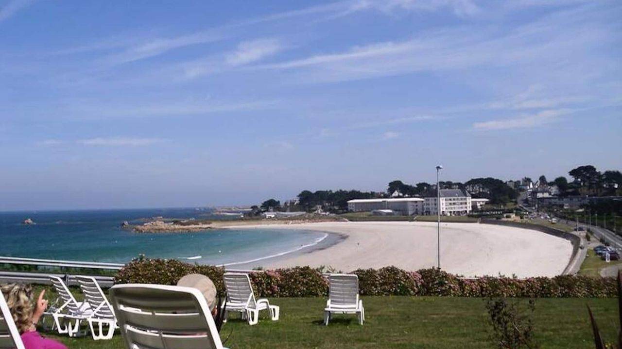 Ganze Ferienwohnung, Ferienwohnung für 5 Personen (34 m²) in Trévou-Tréguignec, Rosa Granitküste