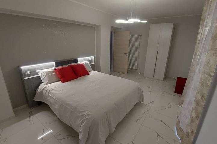 Location de vacances pour 11 personnes, avec jacuzzi ainsi que jardin et balcon à Govone - 2