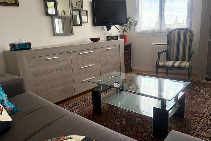 Appartement entier, Chic studio en centre-ville, parking - 2 pers. in Sablé-sur-Sarthe, Sarthe