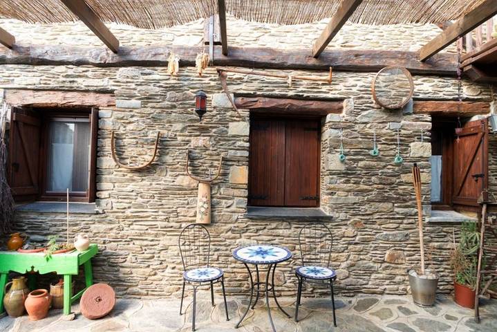 Maison de campagne pour 2 personnes, avec jardin et vue à Rialp - 3