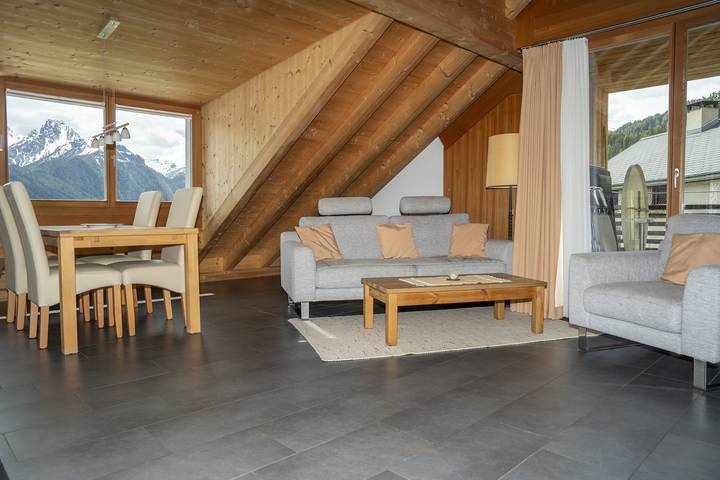Appartement de vacances entier, Ferienwohnung Chasa Flora - Neue Leistung in Ftan, Lower Engadine