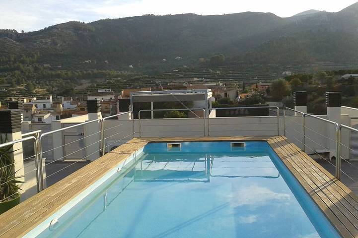 Ferienwohnung für 6 Personen, mit Balkon und Pool